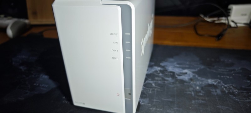 Synology DS215j NAS ( Network Attached Storage)