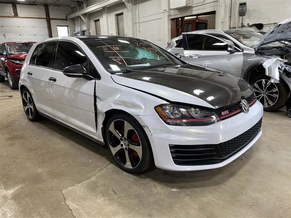 GRILLE Volkswagen Golf GTI 2015 15 2016 16 2017 17 1421870 - Image 4 of 4