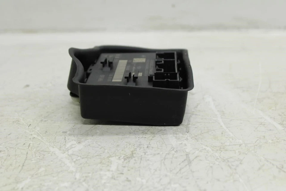 2022-2024 Audi Q3 S Line Rear Left Driver Side Door Control Module 5Q0-959-595-L - Image 4 of 4