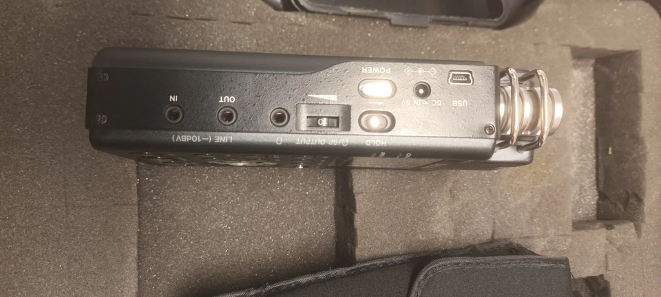 Registratore Tascam DR-100 - Immagine 3 di 4