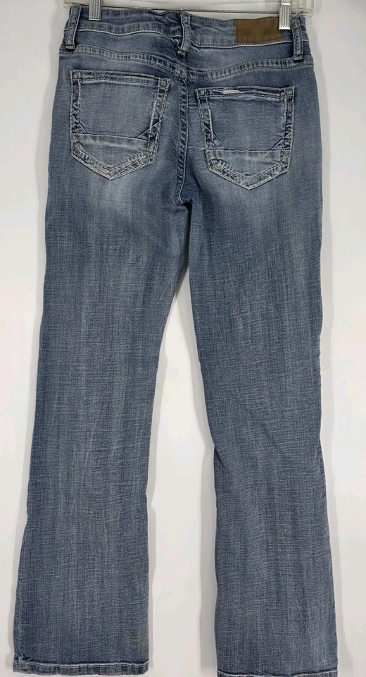 Daytrip Jeans 26R Virgo Bootcut  28 Inch Waist  30 Inch Inseam 8 Inch Rise - Image 2 of 4