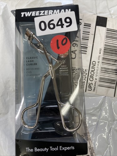 Tweezerman Classic Eyelash Curler Model No. 1034-R, Stainless Steel - Picture 8 of 8