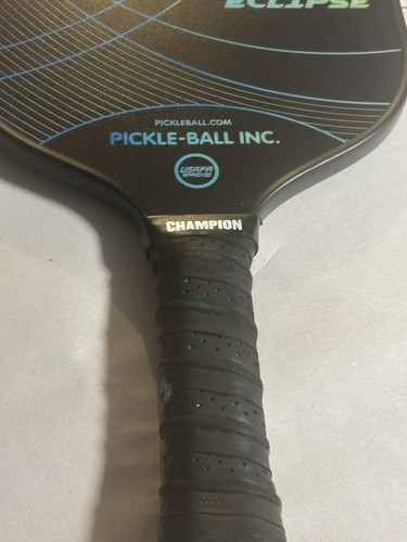 Champion Eclipse Graphite Pickleball Paddle | Nucleo a nido d'ape in polimero USAPA - Foto 4 di 7