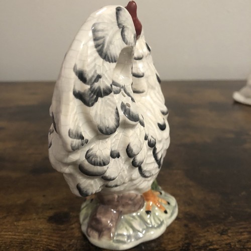 Vintage farmhouse Rooster & Hen Salt And pepper shakers - Picture 7 of 10