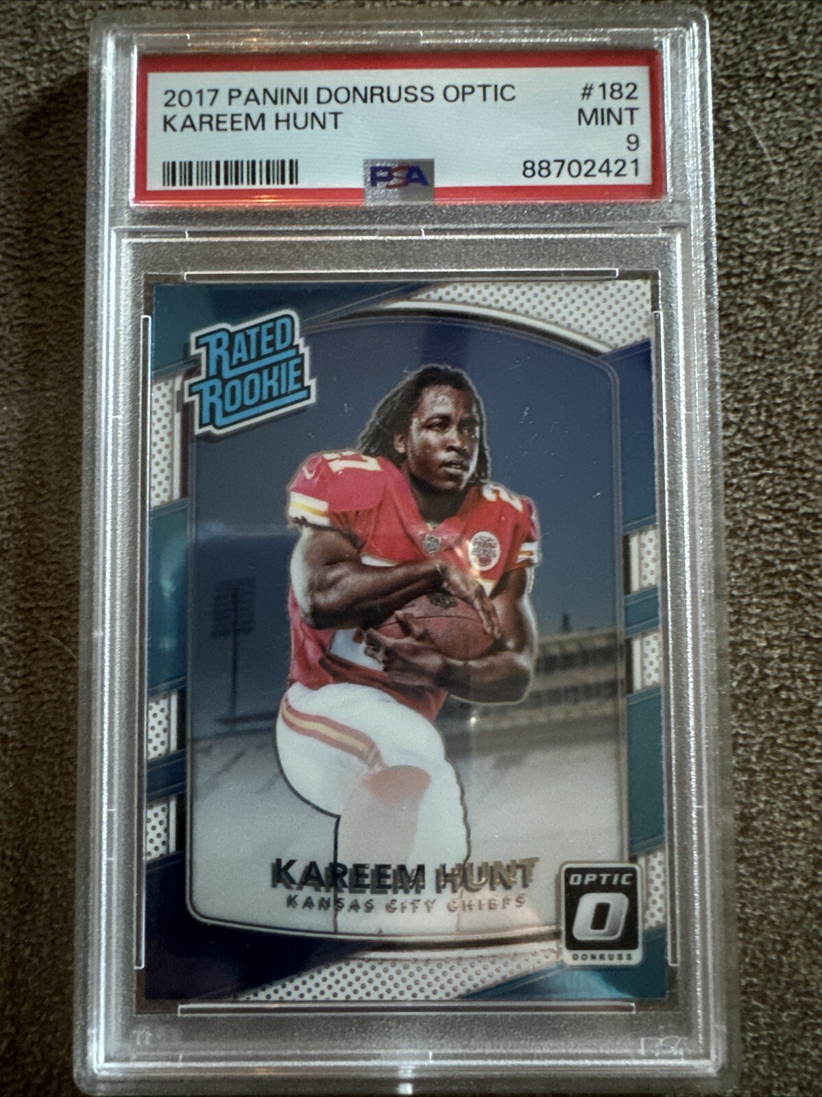 2017 Donruss Optic Holo Kareem Hunt Rated Rookie RC Chiefs #182 PSA Mint 9