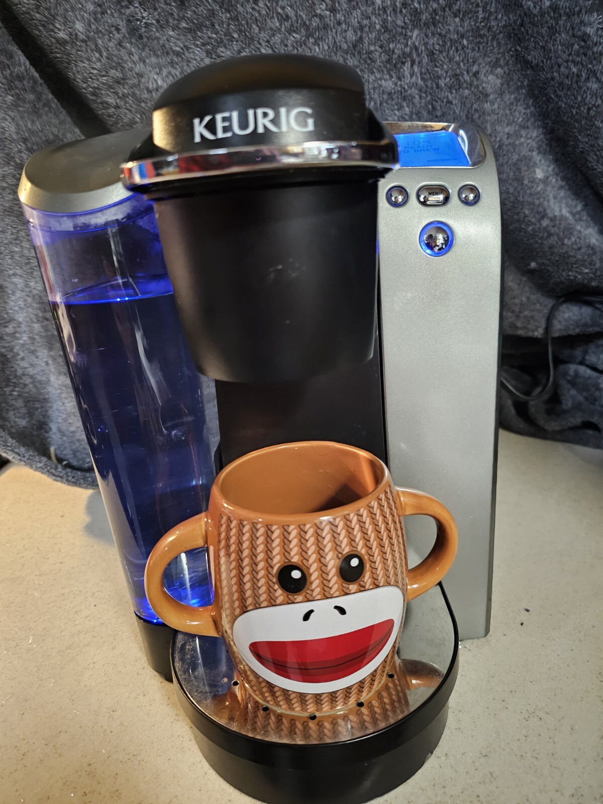 Keurig Model B70 Coffee Maker Black Used works great/tested No drip