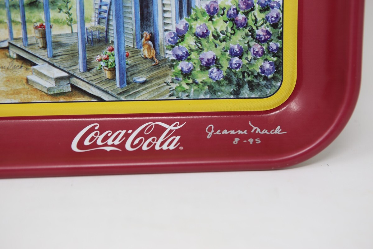 希少　ビンテージ　コカコーラ　トレー　Jeanne　Mack　USA VTG Metal Tray “Thrift Mercantile” Coca-Cola Jeanne Mack