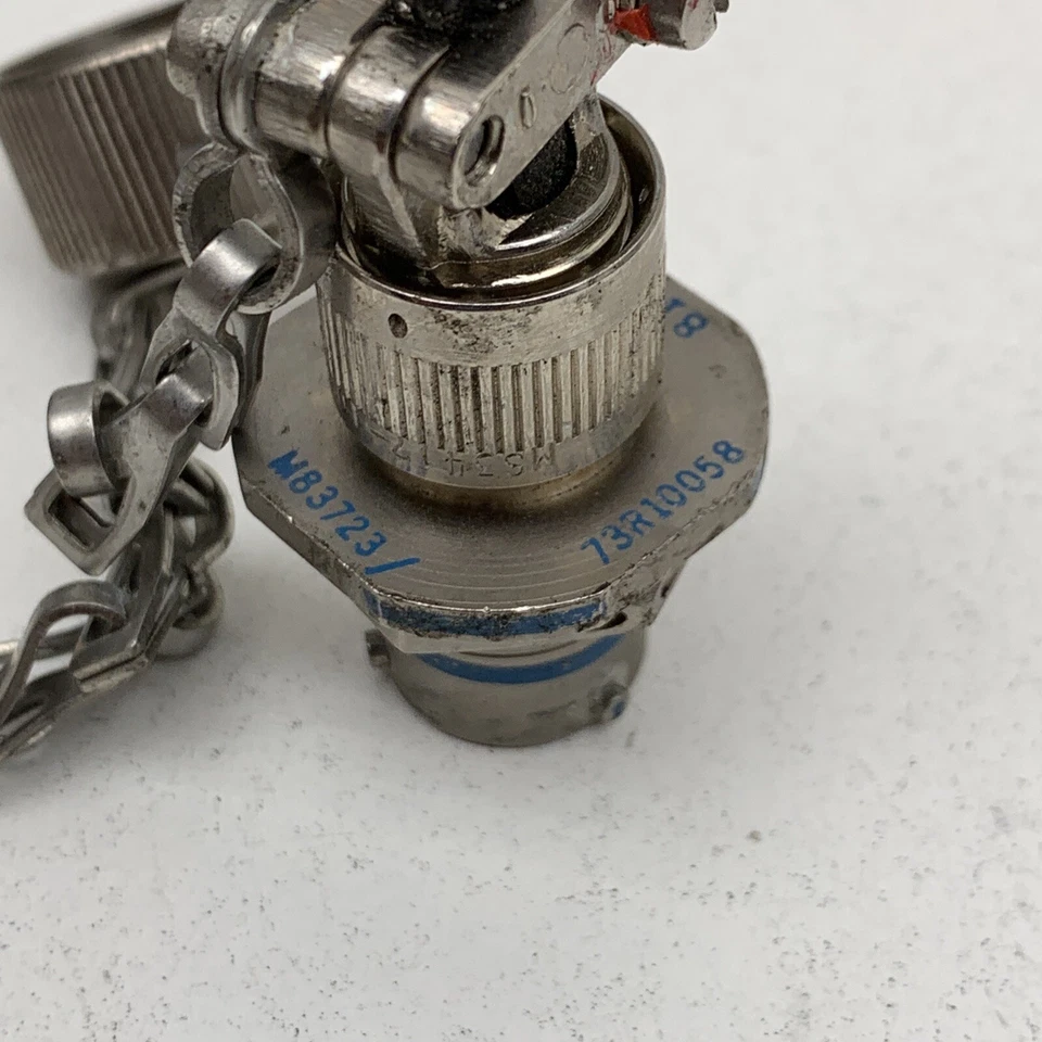 TRW 811801, M83723/73R10058 Circular MIL-Spec Female 5-Position/Pin Connector - Image 4 of 4