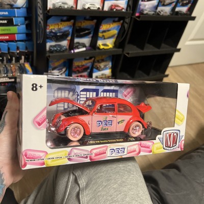 *SUPER RARE* M2 MACHINES PEZ 1952 VW BEETLE DELUXE CHASE (ALL PINK) LTD ED