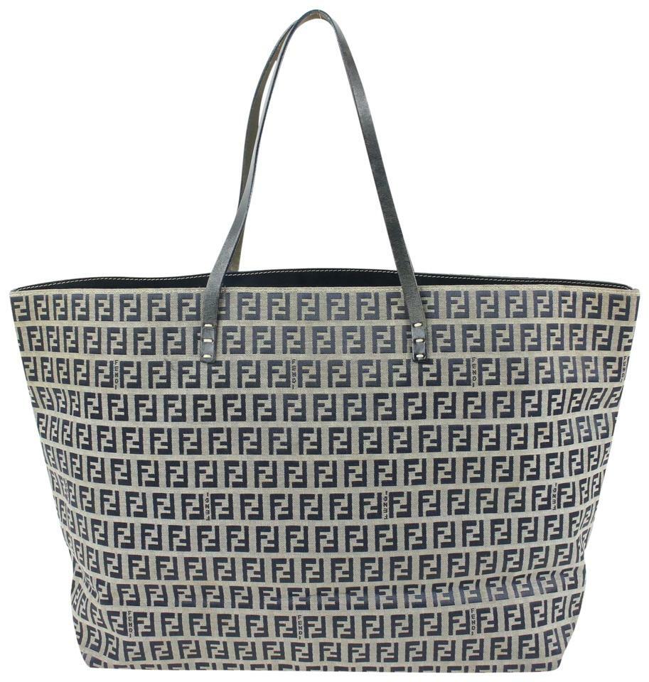 バッグ FENDI FF ZUCCA NYLON SHOULDER TOTE BAG s-l1200.jpg