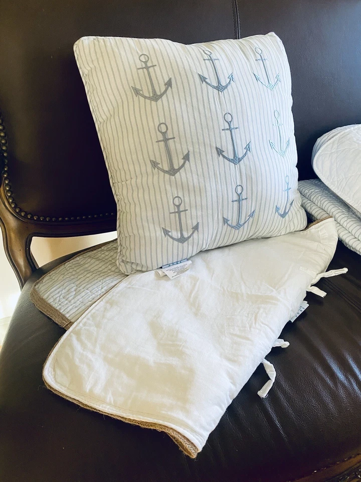 Sigrid Olsen Twin Bed Set  Nautical Diamond Pattern Stitch with Accent Pillow - Image 4 of 4