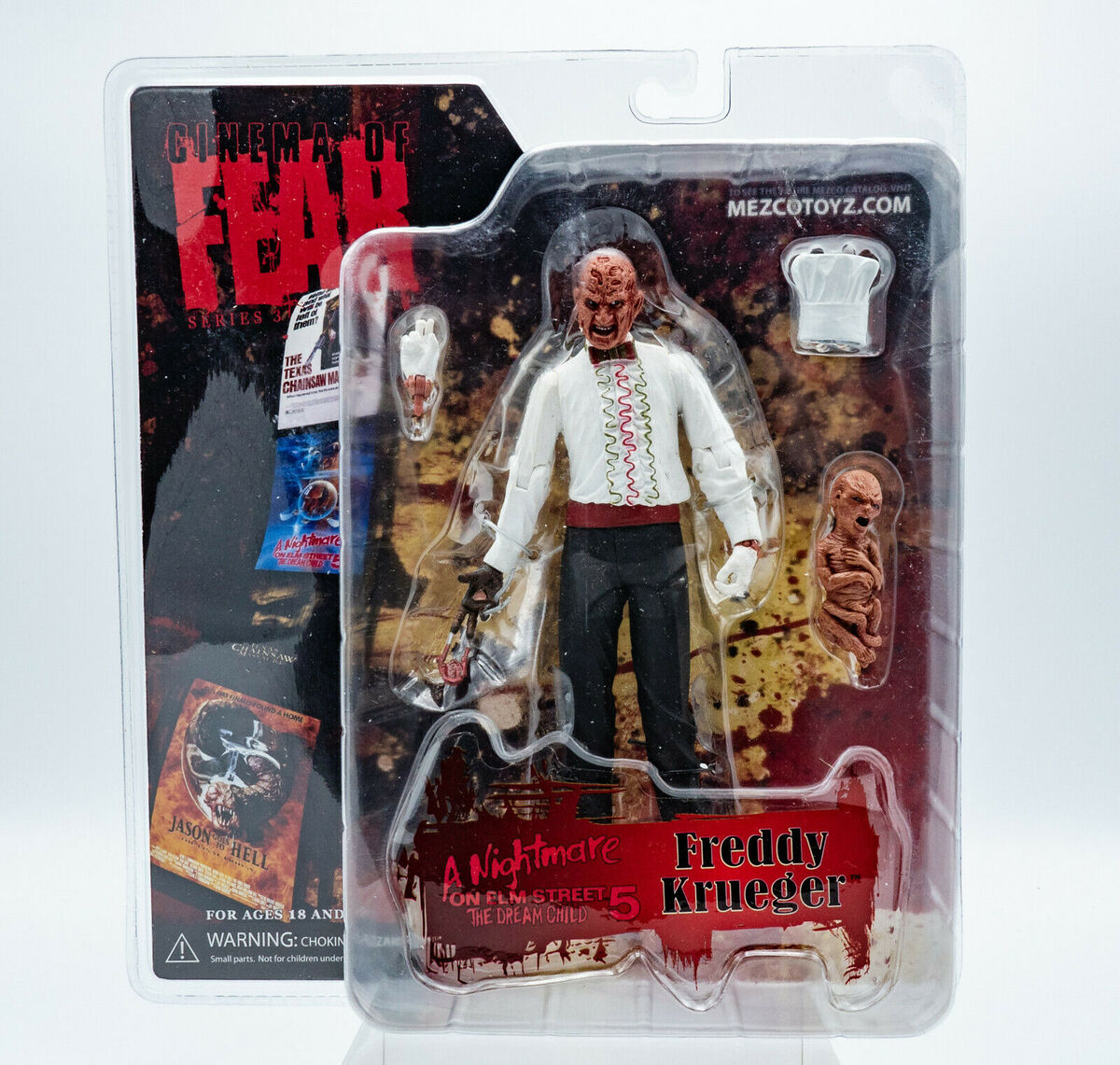 Mezco Cinema of Fear - Freddy Krueger - A Nightmare Elm Mezco Cinema of Fear - Freddy Krueger - A Nightmare Elm