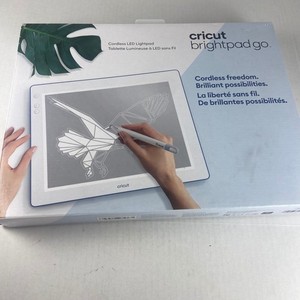Cricut BrightPad Review: A Must-Have Light Pad
