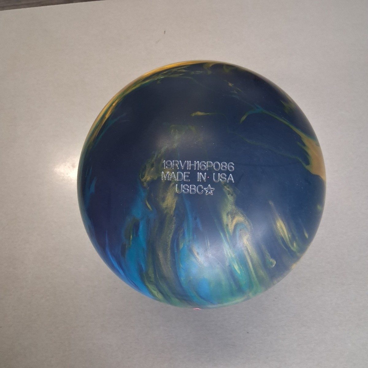 Roto Grip Halo Vision 1ST QUALITY bowling ball 15 LB. NEW IN BOX