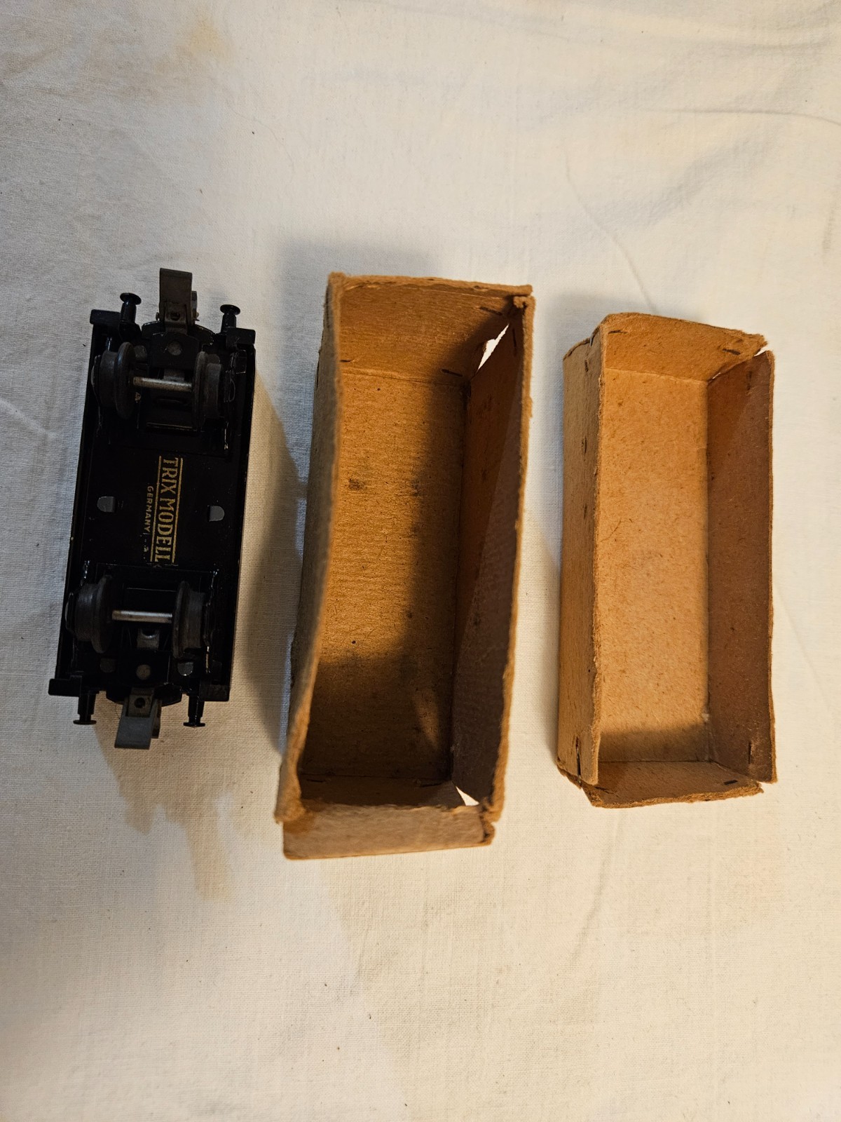 Vintage Trix Express  SWB 2-axle open freight car  good cond. old box.