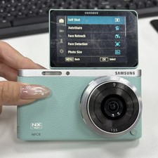 Samsung NX Mini 20.5 MP Digital Camera Kit with NX-M 9 mm Zoom Lens 1080p Vlog