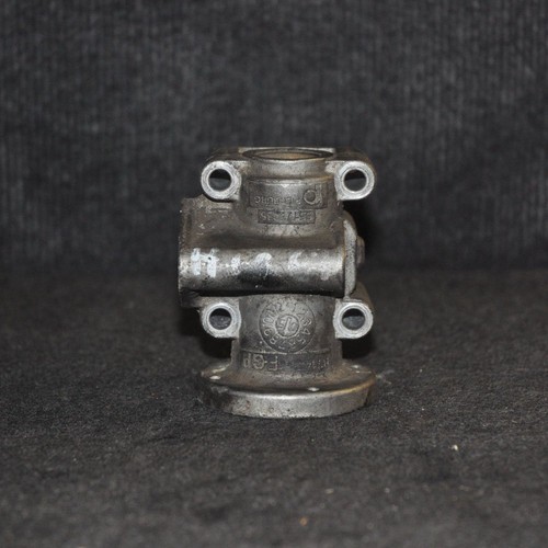 Opel Opel Signum AGR-Ventilgehäuse 55194735 1.9 Diesel 2005