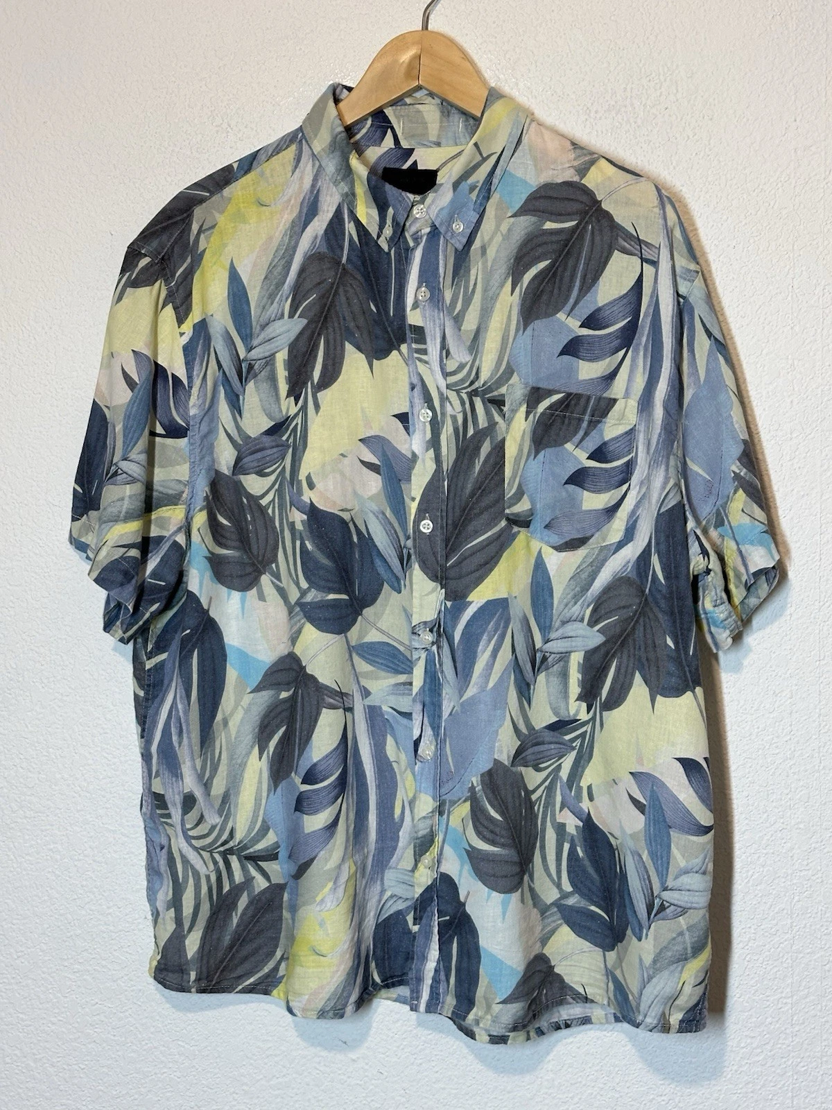 Magaschoni Man XL Linen Blend Hawaiian Shirt Short Sleeve Button Down