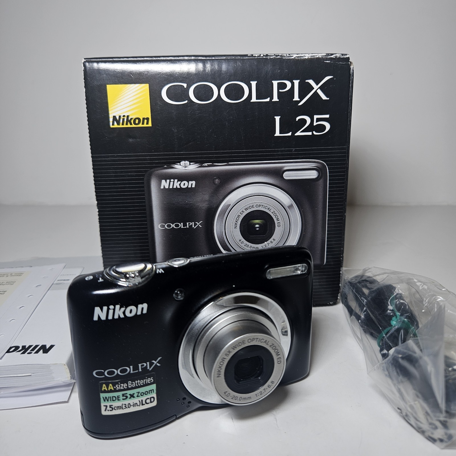 NIKON COOLPIX L25 Fotocamera Digitale 10.1MP 5X BOX COMPLETA TESTATA FUNZIONANTE