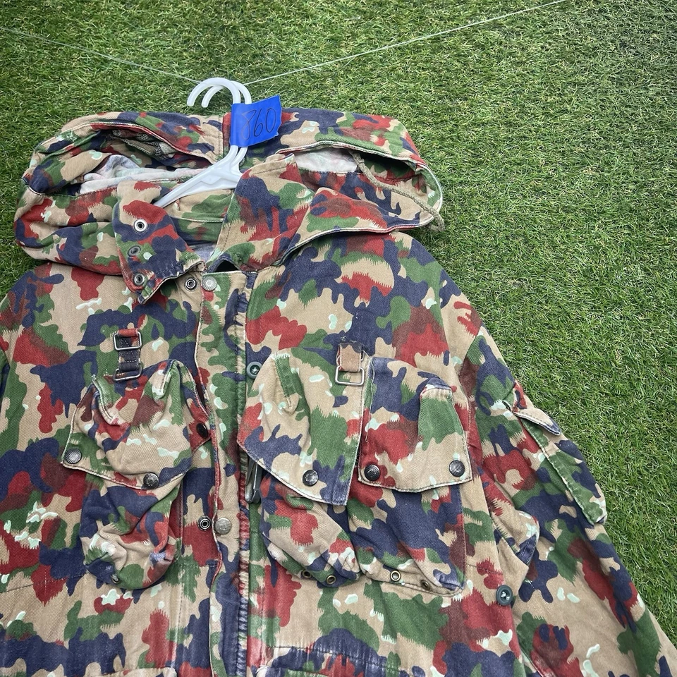 Chaqueta de camuflaje vintage Swiss Army M70 Alpenflage para hombre 52 abrigo Foto 3 de 4