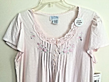 Miss Elaine Heavenly Bodies Embroidere Pink S-S Robe and Nightgown M 21.00