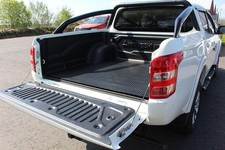 Mitsubishi L200 Series 5 3mm Chequered Rubber Non Slip Load Bed Liner Mat (Dog m