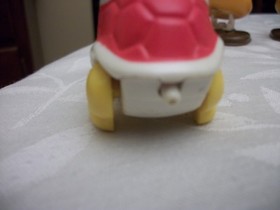 Vintage 1989 NES Nintendo Super Mario Bros Goomba 2" Figurine  Pop-Up Flip Toy