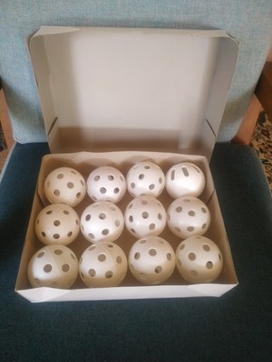 12x Wiffle Baseball Floorball aus Kunststoff 9 inch - gebraucht