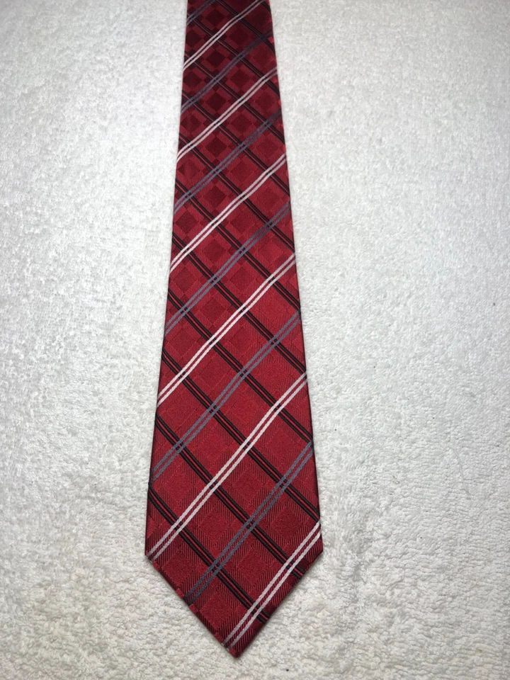 GEOFFREY BEENE MENS TIE RED WITH BLACK GRAY WHITE 3.75 X 60 - Image 2 of 4
