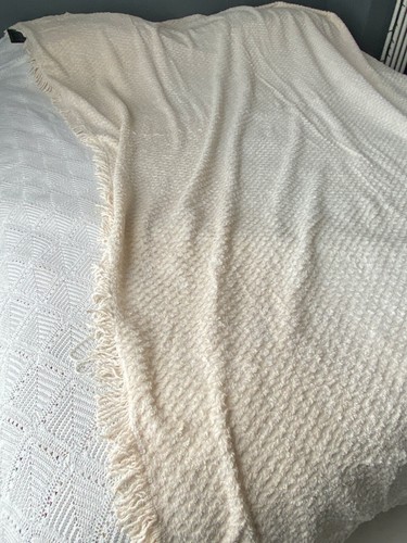 CREAMY WHITE COTTON CHENILLE CANDLEWICK BEDSPREAD EACH 68" W X 98" L - Picture 3 of 11