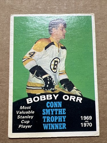 Bobby Orr [Conn Smythe] #252 1970 O-Pee-Chee card