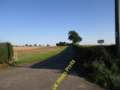 Photo 6x4 Entrance to Bingham's Farm Binbrook  c2016