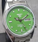Vintage Seiko 5 automatic Day Date Movement No.7009A Japan made men's watch.