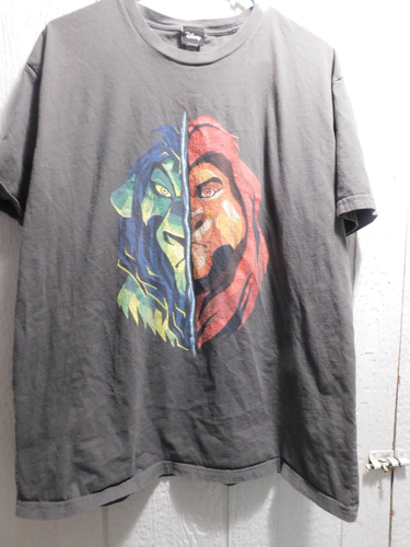 Disney König der Löwen XL T-Shirt Halbe Narbe/Halbe Mufasa Gesicht verwaschen Farbe Schwarz