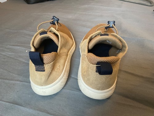 TIMBERLAND BOYS TAN SUEDE AND CANVAS TRAINERS SIZE 2.5 - Picture 3 of 6