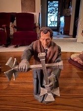 DEFECTIVE TITAN MERCHANDISE RARE HAMMER HORROR PETER CUSHING AS DR VAN H G3D