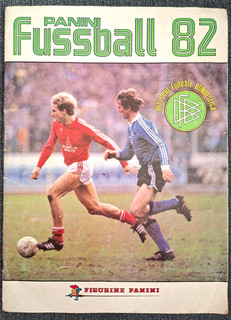 PANINI FOOTBALL SCRAPBOOK ALBUM "FOOTBALL 82" 490 of 491 PICS 1 MISSING