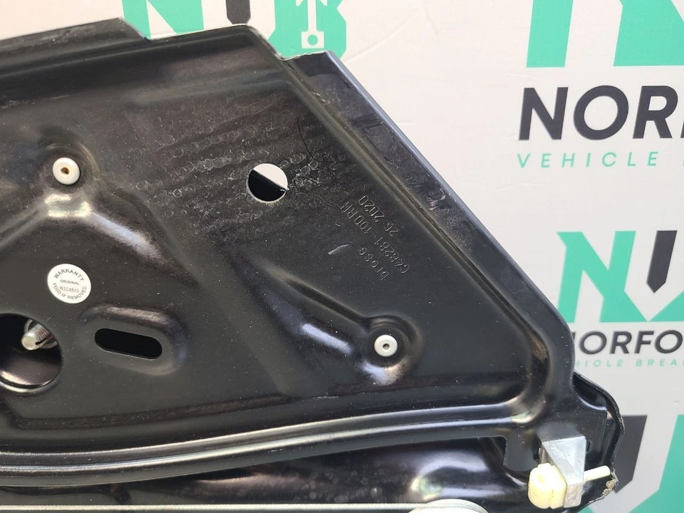 Mercedes C238 E-class Window Regulator Rear Right - Image 3 of 4