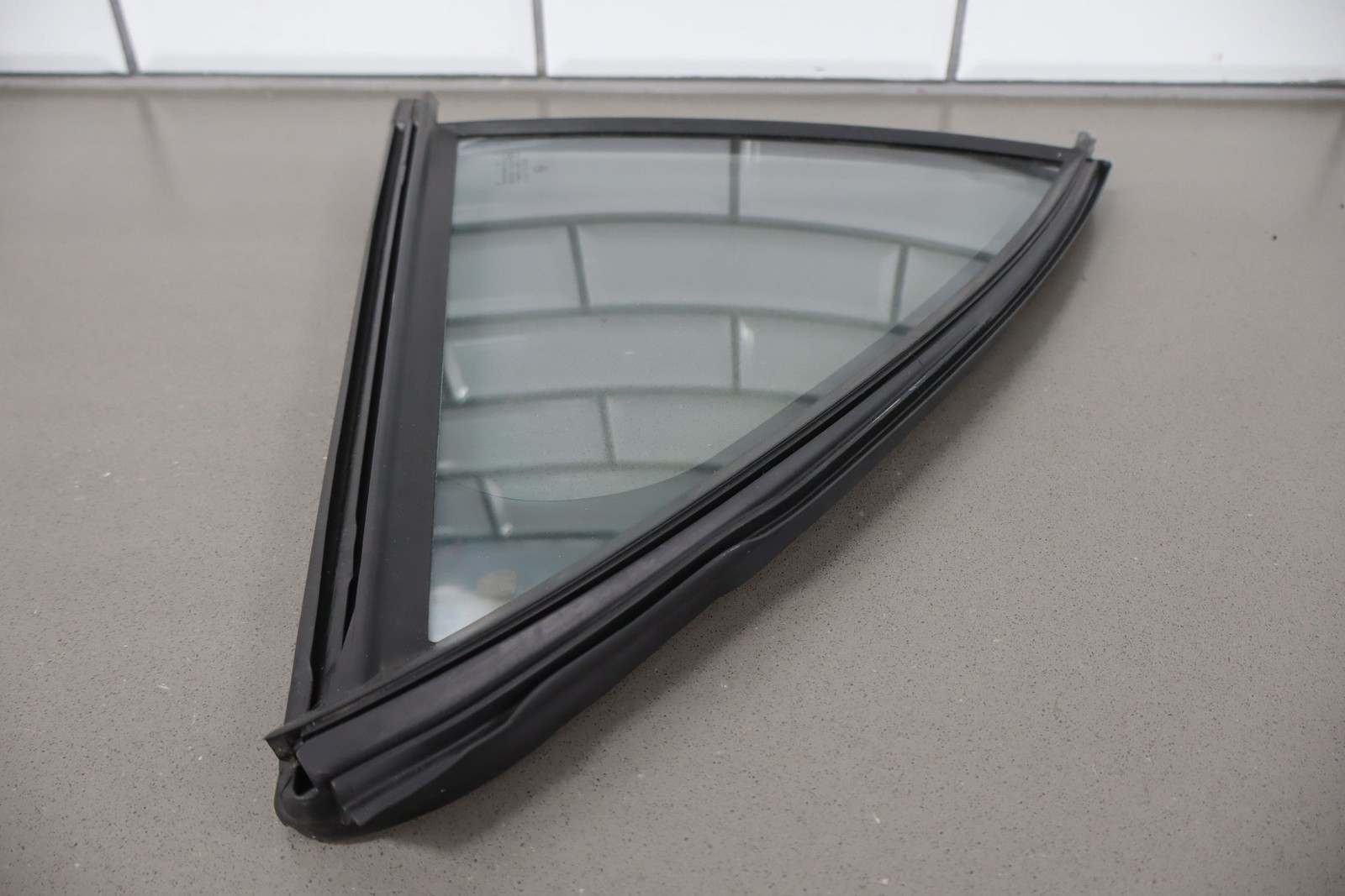 Maybach 57 2007 Left Quarter glass