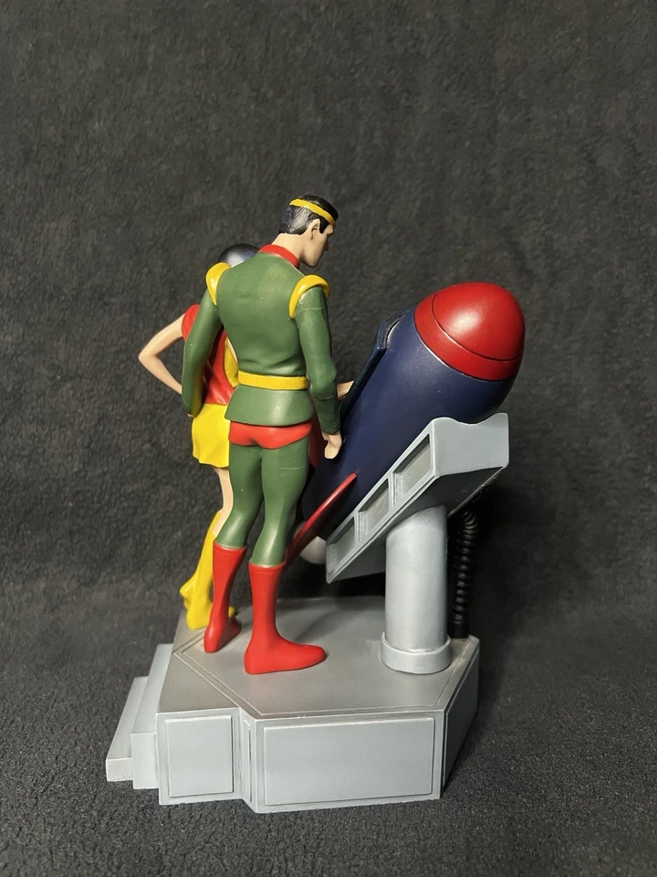 DC Direct SUPERMAN, SALIDA DE KRYPTON MINI-ESTATUA - Usado Foto 3 de 4