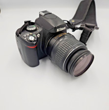 Nikon D40 Kit w 6.1MP Digital SLR Camera Black w/ AF-S DX Zoom 18-55mm Lens