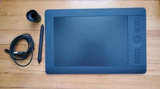 Wacom PTH-651 Intuos Pro Medium Creative Pen & Touch Tablet