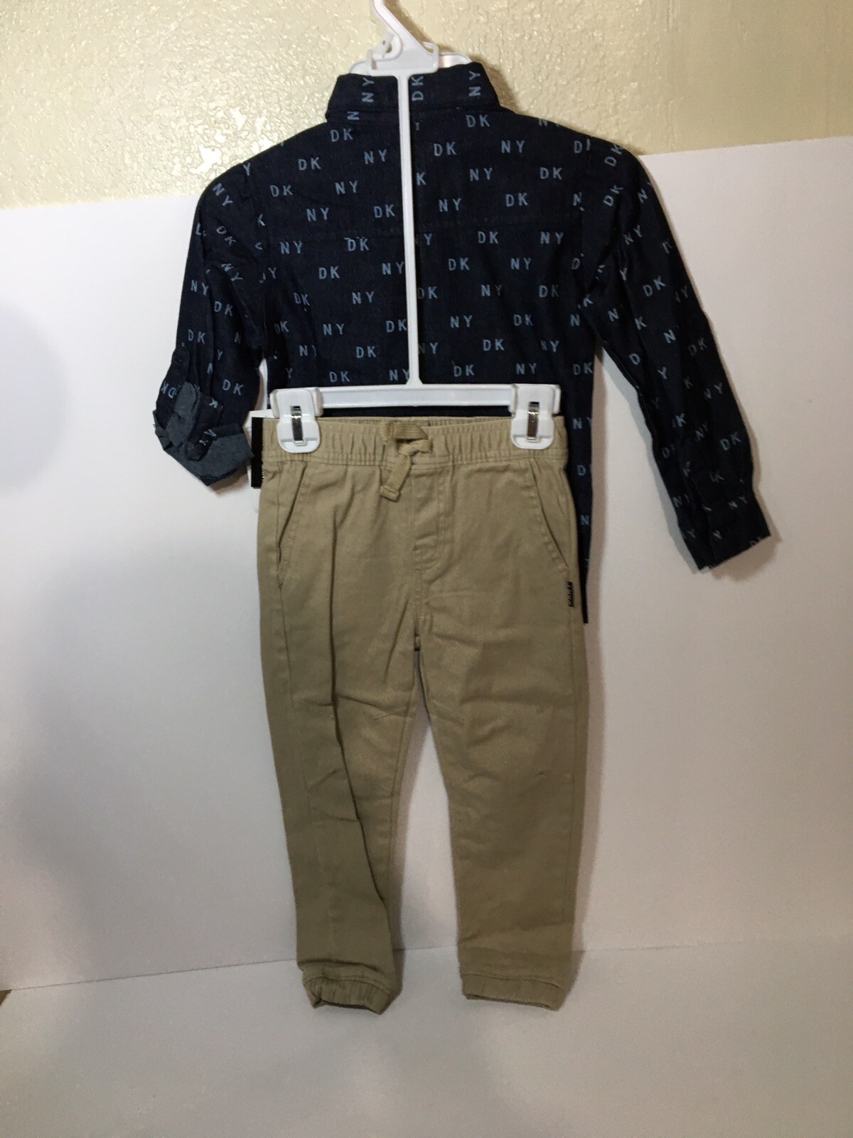 DKNY Boys Clothing.2pc Set Size 5