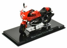 MOTO GUZZI V11 LE MANS AU 1/24.