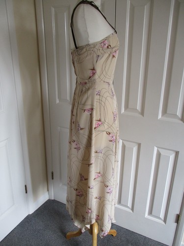 One Step Ahead- Retro caramel floral print silky feel handkerchief hem dress - S - Picture 6 of 12