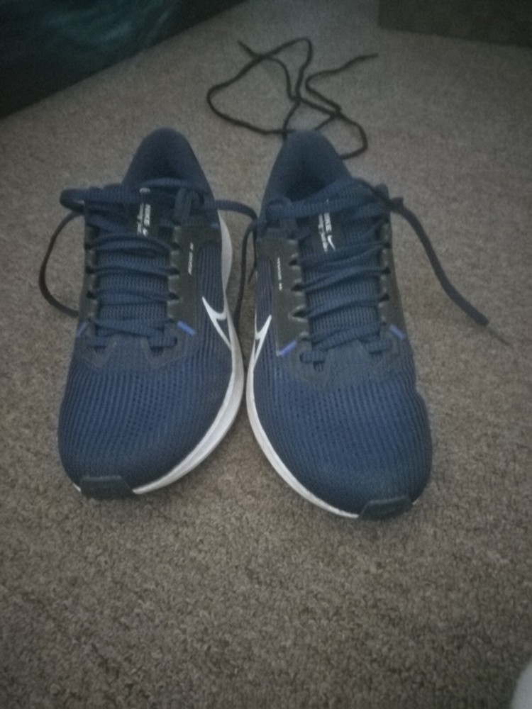 Nike Air Pegasus kids size 6.5 grade school