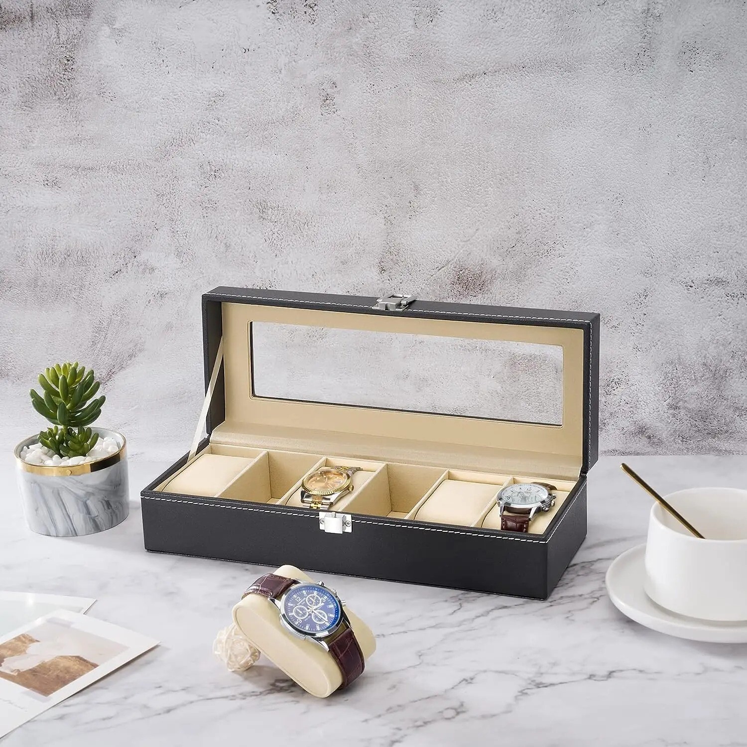 Boîte d'affichage montres de luxe vitrine en verre et velours beige