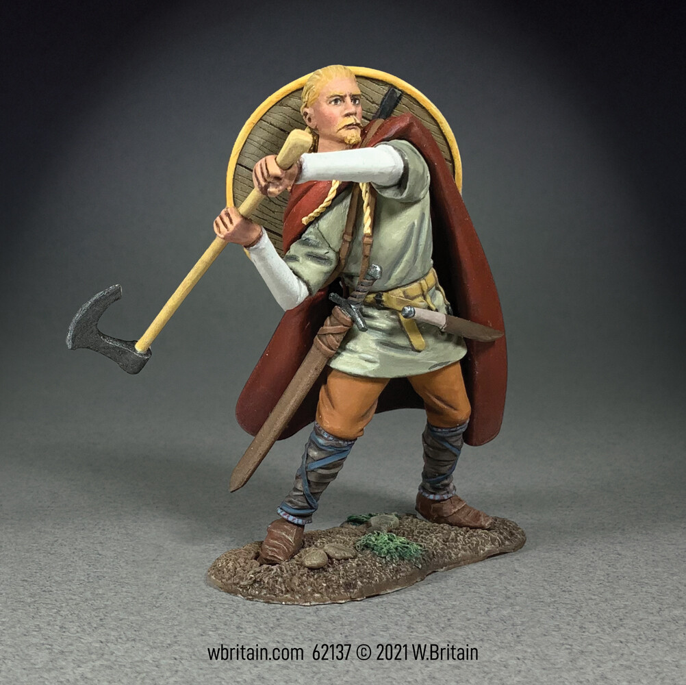 BRITAINS SOLDIERS 62137 - ""Torgny"" Viking Attacking with Axe