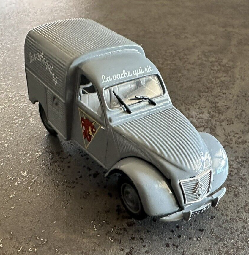 CITROEN　２CV　（LA　VACHE　QUI　RIT）　箱あり s-l1200.png