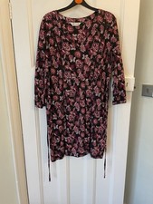 Black & Red Floral Tunic Top Size 16